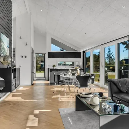 Gorgeous In With Sauna