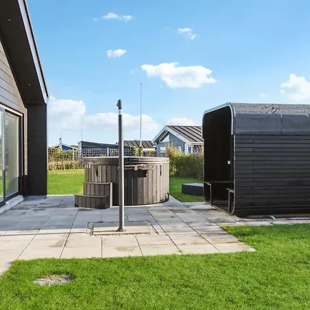 Gorgeous In Hadsund With Sauna Holiday home Oster Hurup